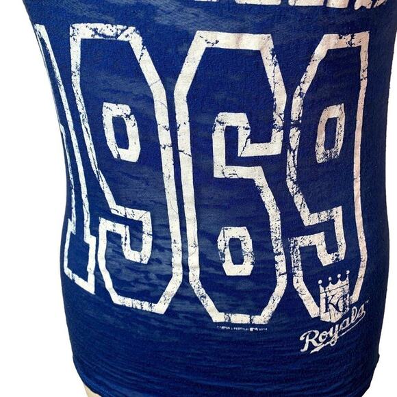 Kansas City Royals V NeckT -Shirt,‎ Size M - Picture 2 of 4